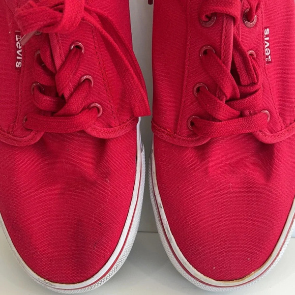 Levi’s Mens Red Canvas sneakers shoes size 7.5 - Picture 3 of 12